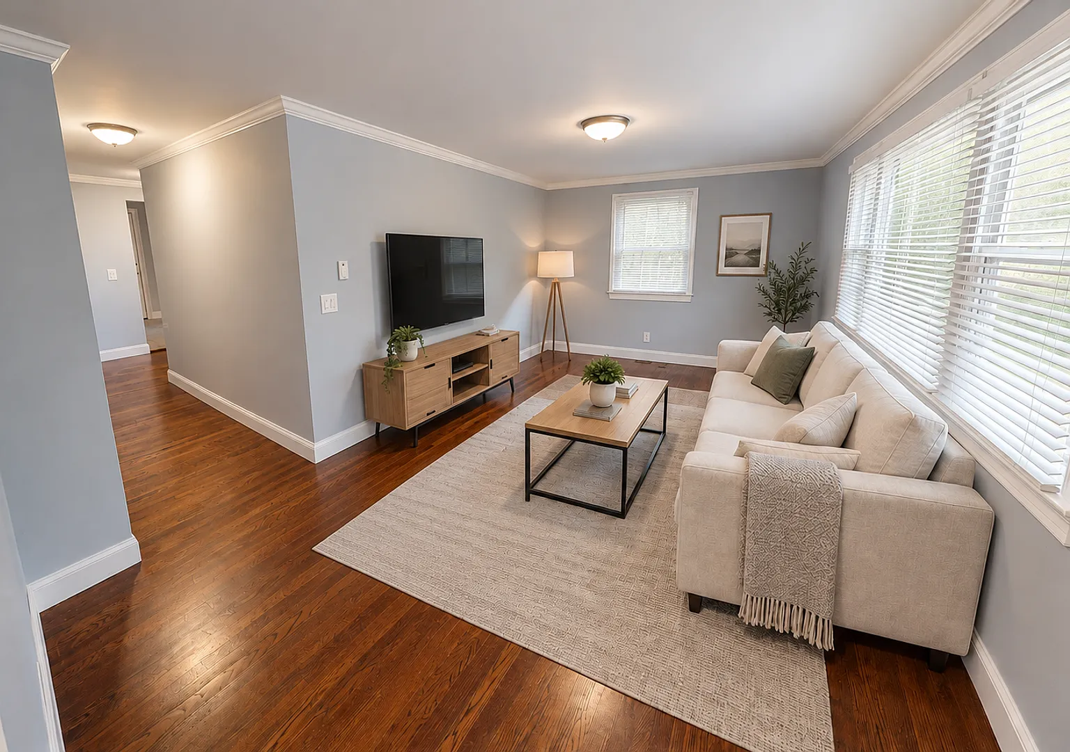 Room for rent in 3BR w/ All Utilities Included — Photo 1