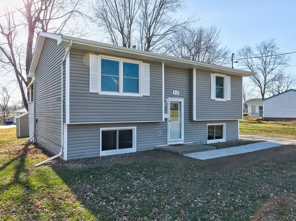 910 Jennings St, Knoxville, IA 50138