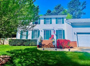 100 Airlie Ct, Cary, NC 27513