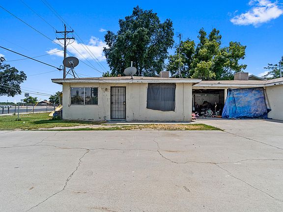 2nd image of 801 S Farmersville Boulevard