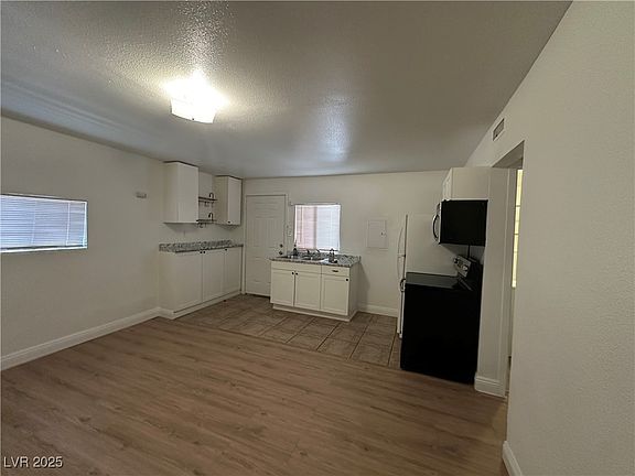 4th image of 521 N 16th St #C