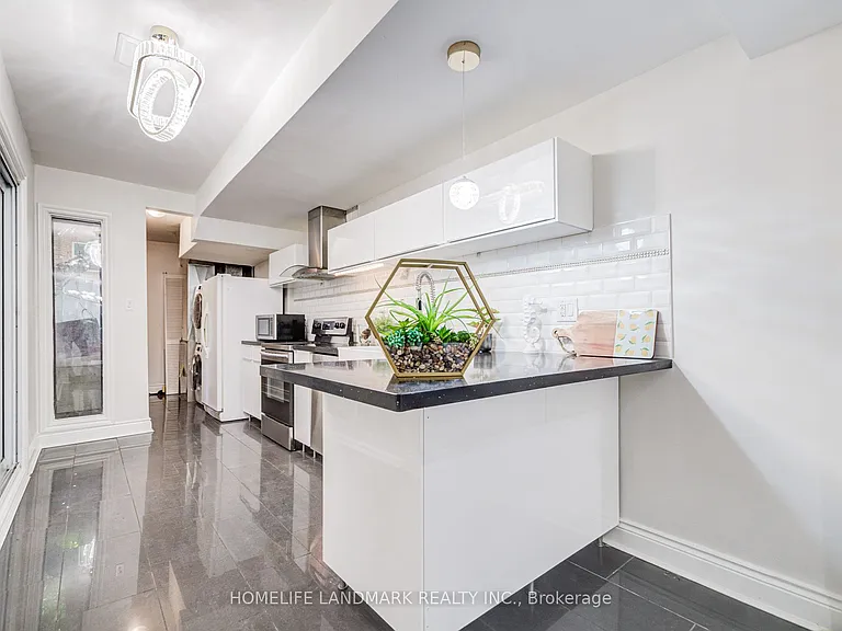 237 Ontario St — Photo 18