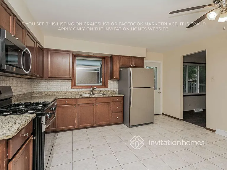 17301 Wausau Ct — Photo 9