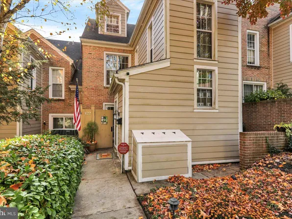 123 Medinah Dr, Reading, PA 19607