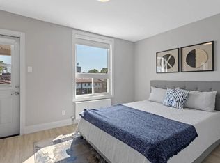 46 Nelson St #11, Ottawa, ON K1N 7R2