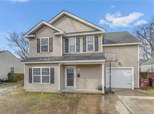 4110 1st St, Chesapeake, VA 23324