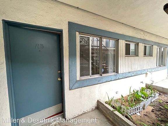 3rd image of 3222 Santa Monica Blvd #11B
