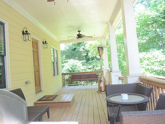 3rd image of 2644 Oakdale St NW