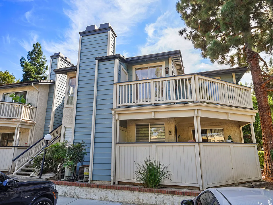2486 Pleasant Way #82