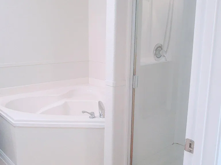 6612 Luckey Path — Photo 13