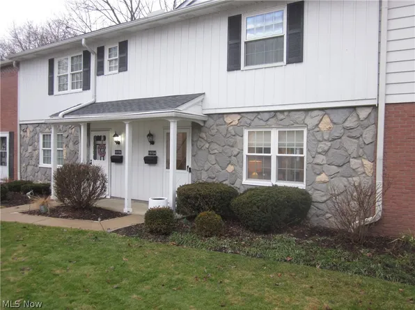 19704 Lorain Rd #43, Fairview Park, OH 44126