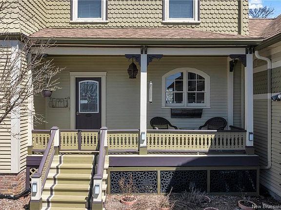 4th image of 166 Montague St