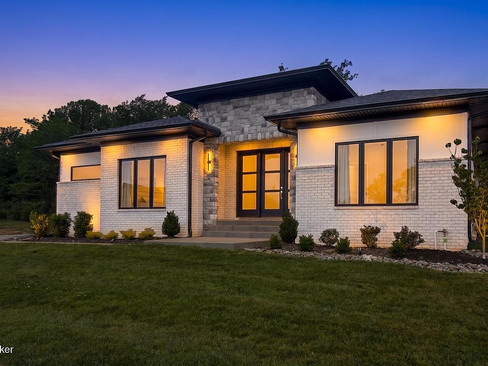 1st image of 4007 Thomas Farm Dr