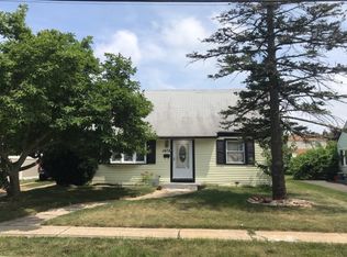 1978 Everett St, Valley Stream, NY 11580