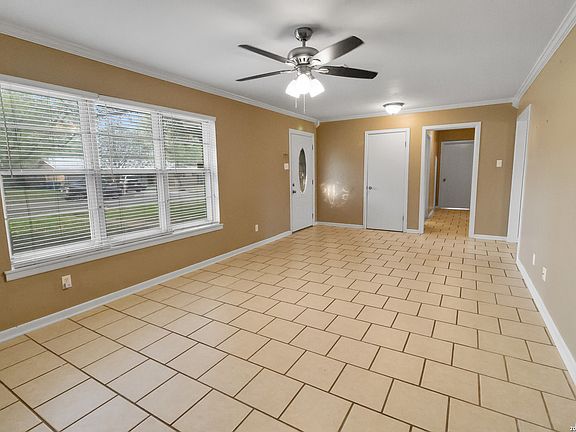 4th image of 1410 ORIOLE LN