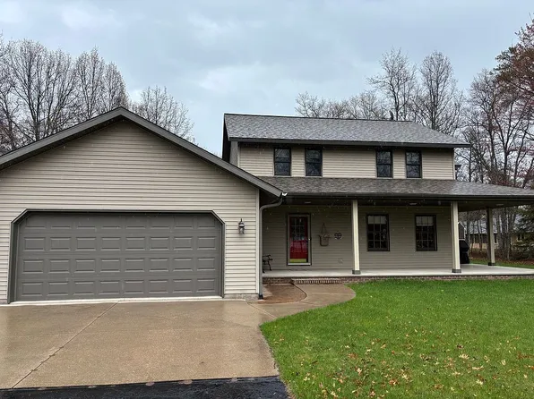7646 N Lake Bluff 5 Dr, Gladstone, MI 49837
