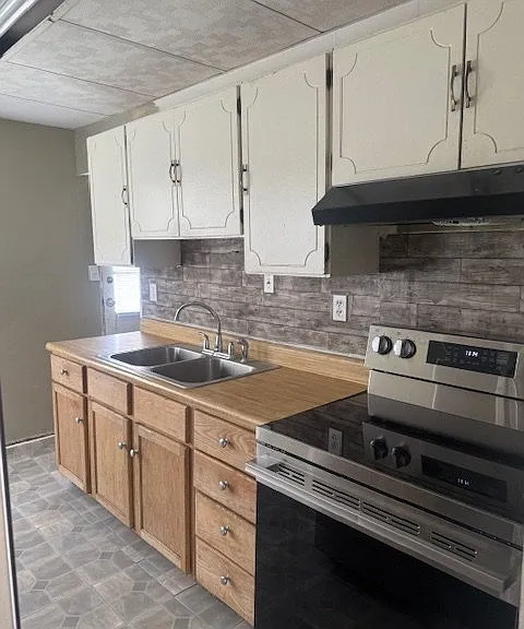 4068 Valley Cir — Photo 11