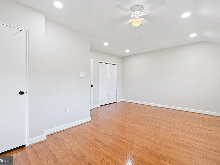 2512 N Dearing St — Photo 28