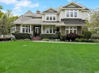 132 Hillside Rd, Farmingville, NY 11738