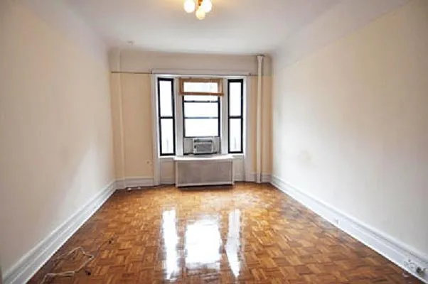 Rented by Gomez Group LLC | media 18