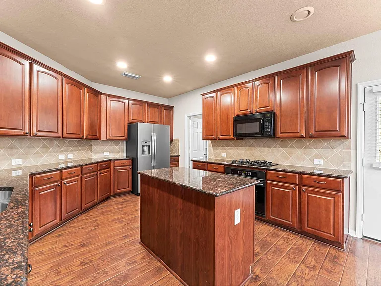 21127 Gladys Yoakum Dr — Photo 18
