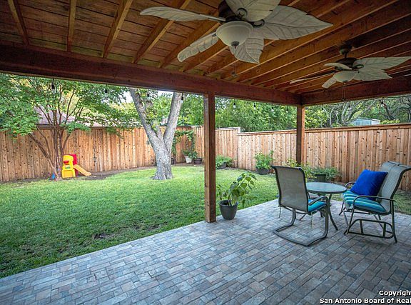3rd image of 3310 Triola Dr