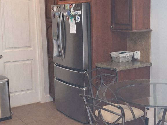 5th image of 1271 Buena Vista Dr