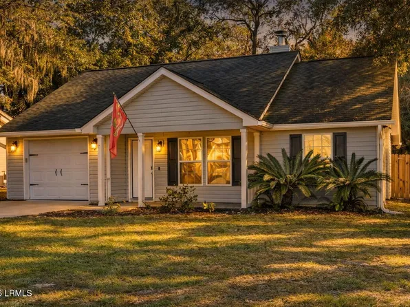 9 Spanish Moss Dr, Beaufort, SC 29907