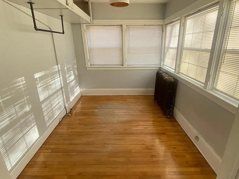 501 8th Ave SE #2 — Photo 11