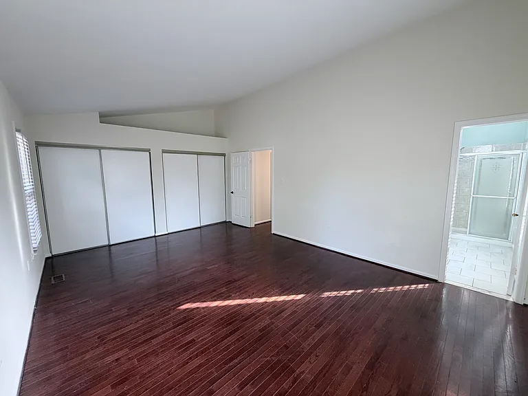 5900 Parenham Way — Photo 15