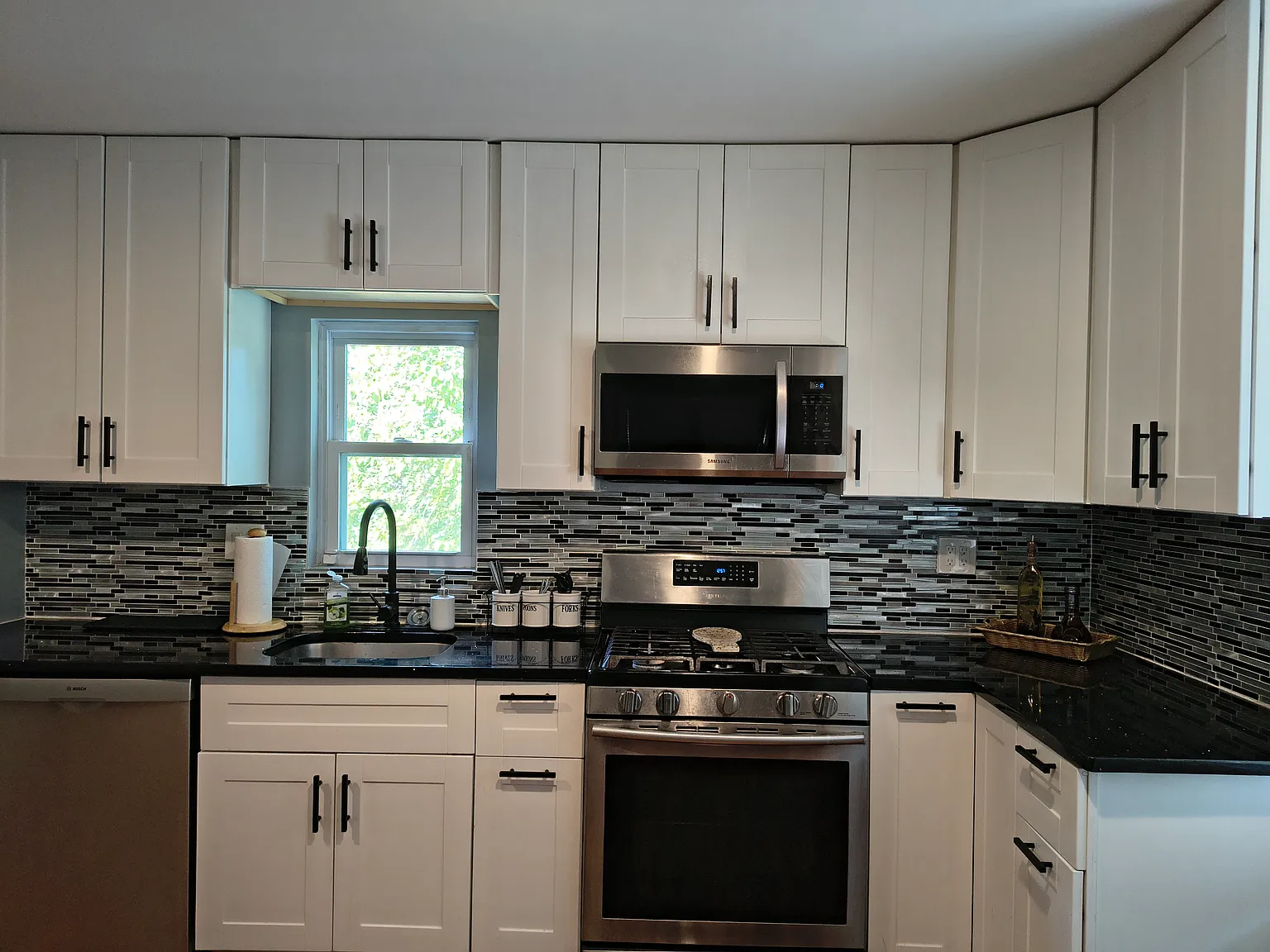 Larchmont Ave, Capitol Heights — Photo 1