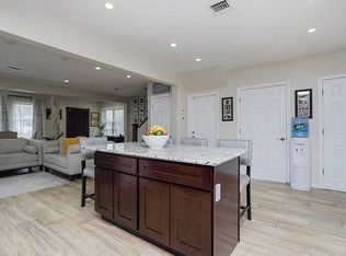 18 7th St, Staten Island, NY 10306
