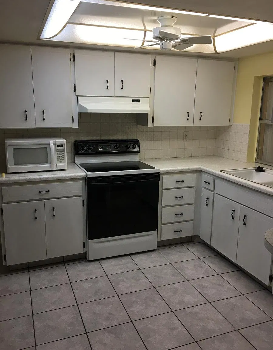 3 bed, 1307 sqft, $1,700 — Photo 4