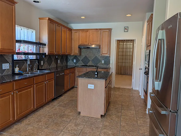 26803 Rockwood Park Ln — Photo 23
