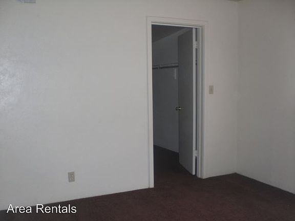 2nd image of 112 E Cottage St #A