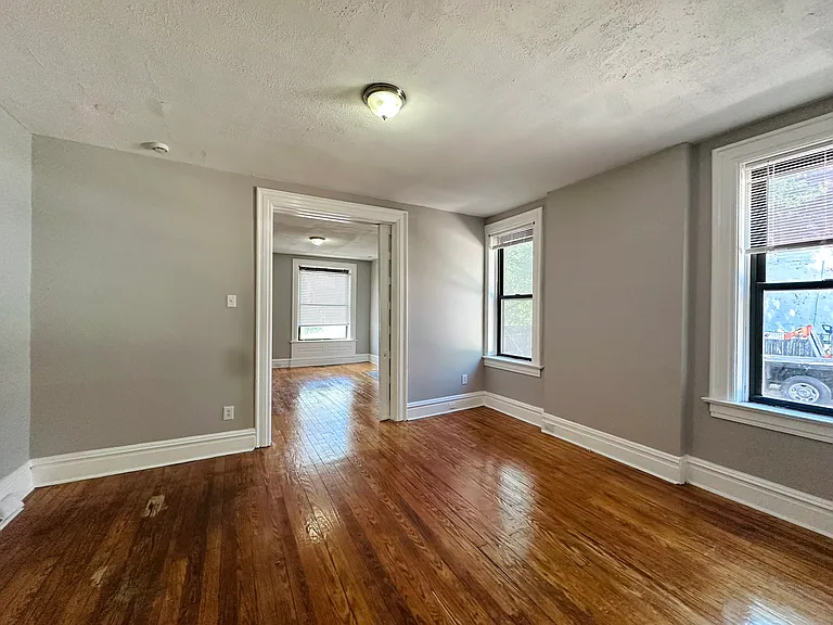 3201-3209 Arsenal St #3205 — Photo 7
