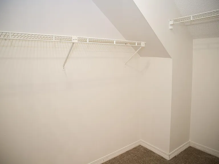 6 S Summit St #A — Photo 24