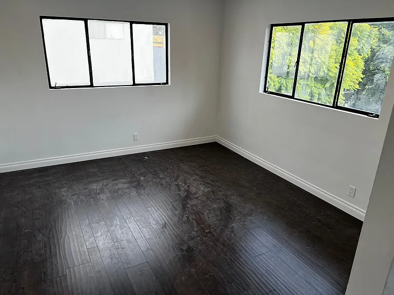 7705 Romaine St #4 — Photo 6