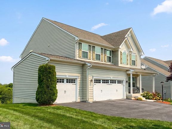 3rd image of 1218 Alta Vista Way