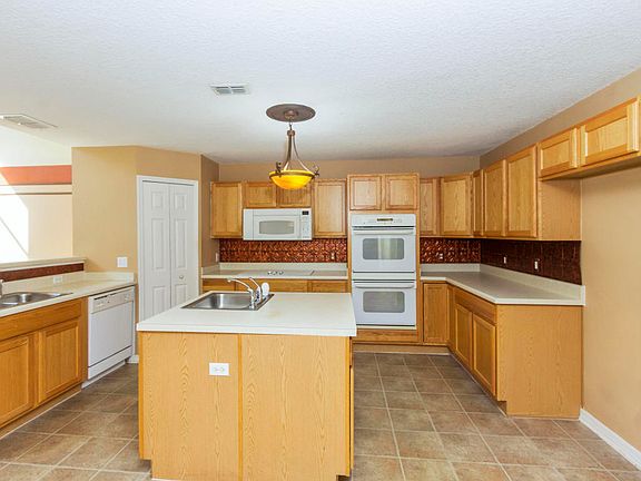 5th image of 8772 Merseyside Ave