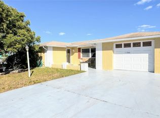 11200 Meadow Dr, Port Richey, FL 34668