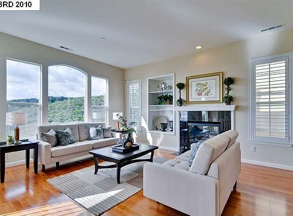 5th image of 8231 Skyline Cir