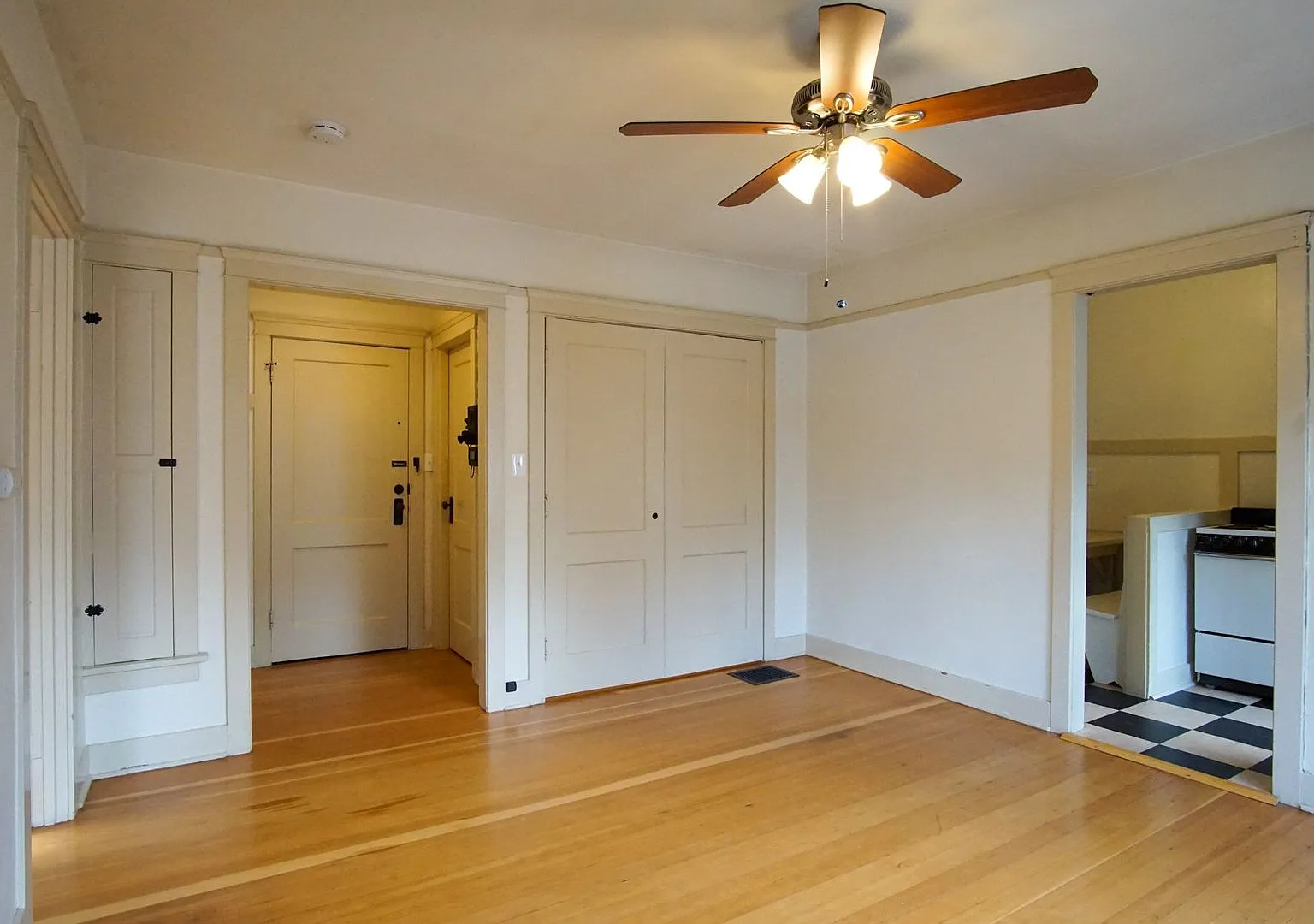 Rare Find! Lovely Corner 1-BDR w/Hardwoods, A/C + Built-in Dining Set! — Photo 2