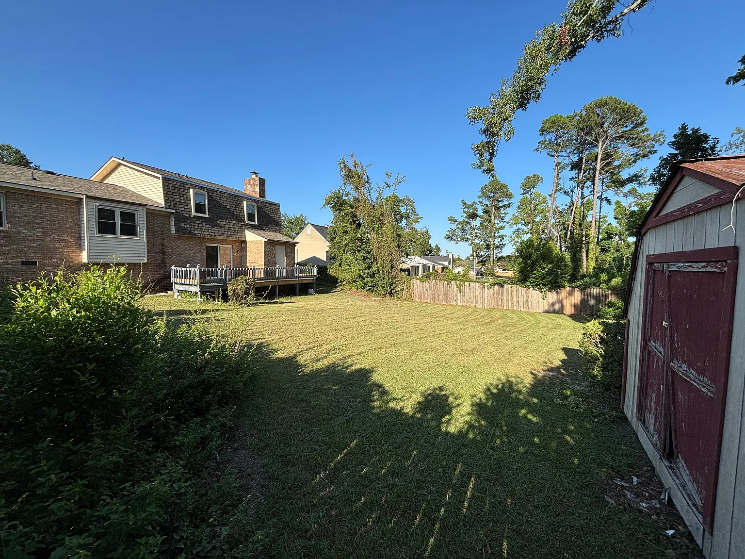 4 bed, 2023 sqft, $2,150 — Photo 2