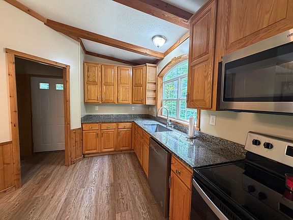 4th image of 379 Hancock Pond Road