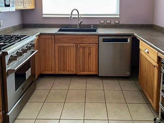2nd image of 1089 S Johnson Way