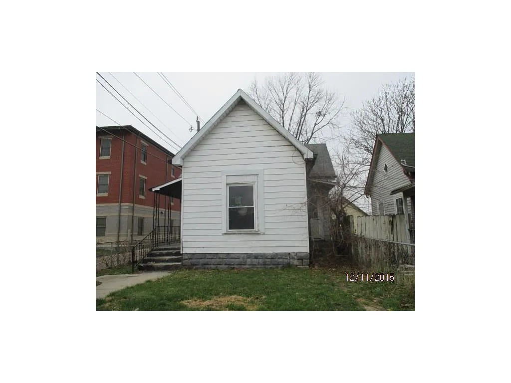 522 N Pershing Ave photo 1