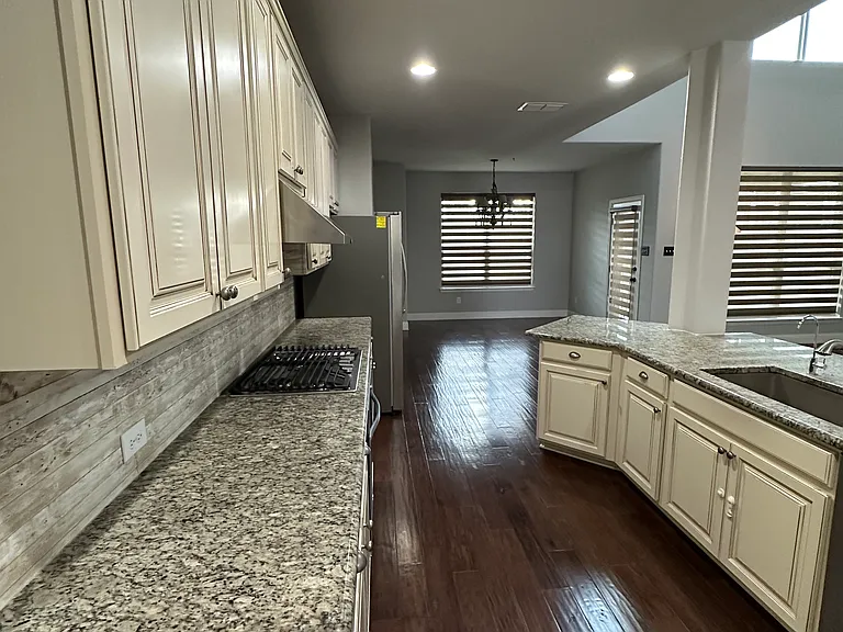 1812 Jace Dr — Photo 7