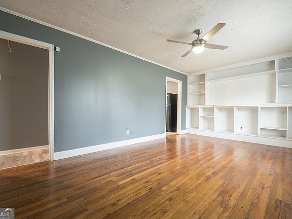 2nd image of 8449 Fairview Dr