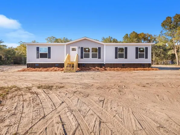 159 Cowboy Rd, Jesup, GA 31545